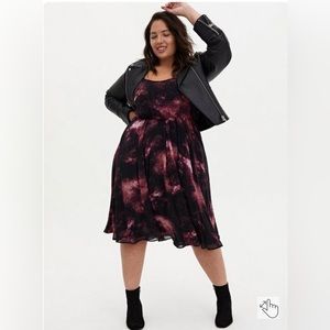 Torrid Midi Chiffon Pleated Dress- Size 2